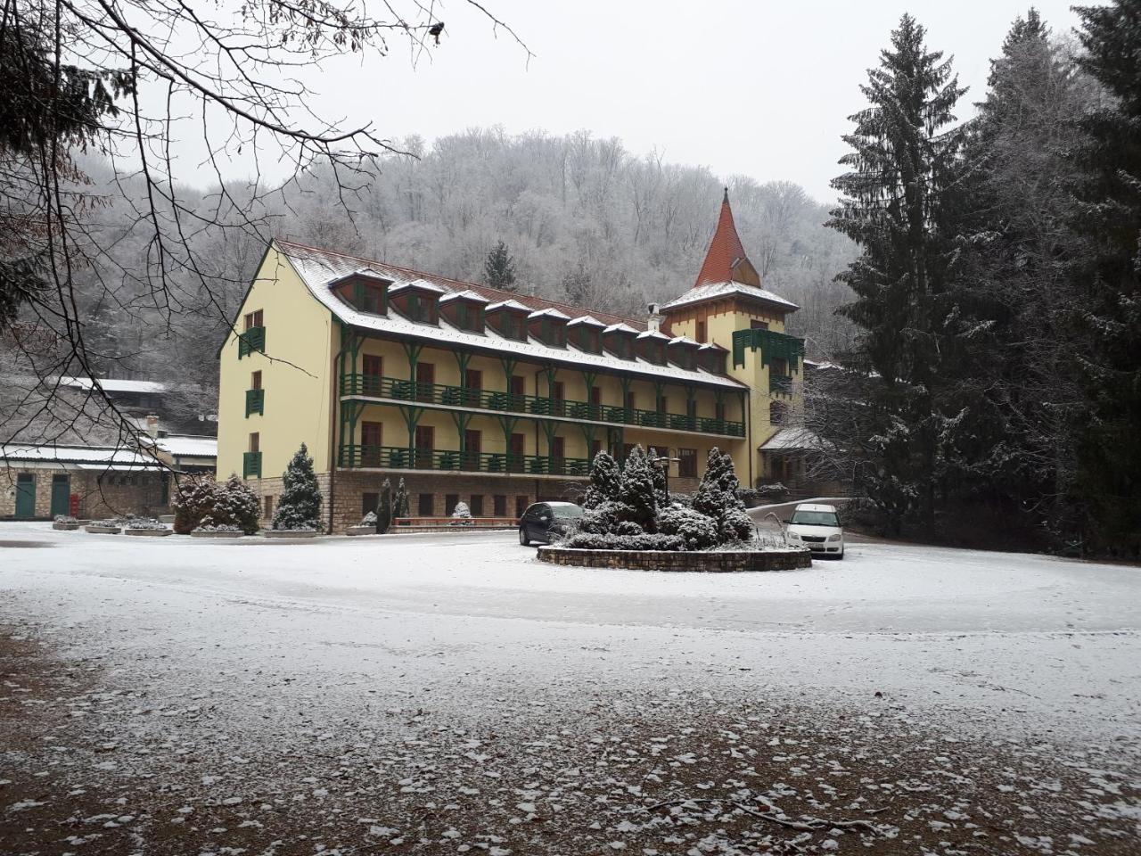 Bakony Hotel Bakonybél Exterior foto
