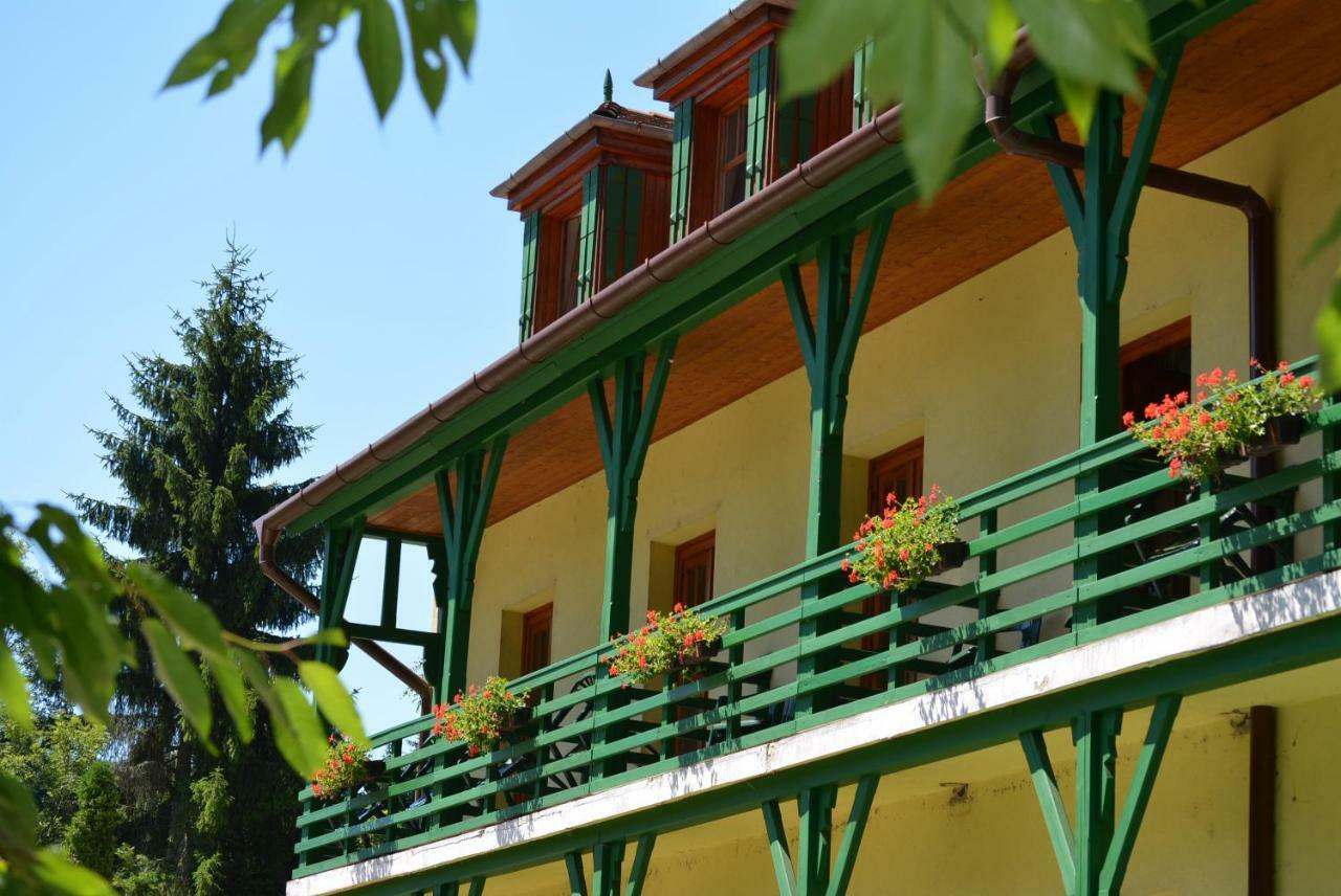 Bakony Hotel Bakonybél Exterior foto